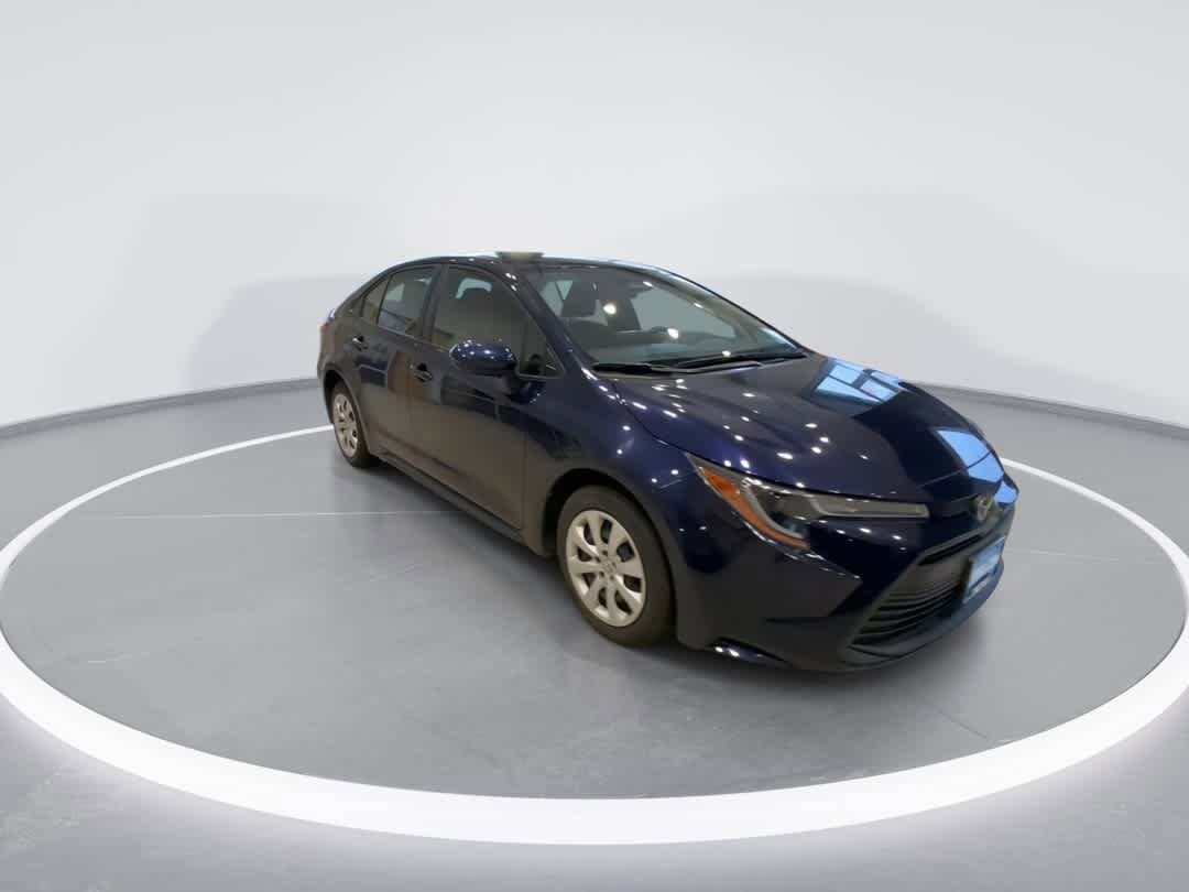 2024 Toyota Corolla LE Premium photo 2