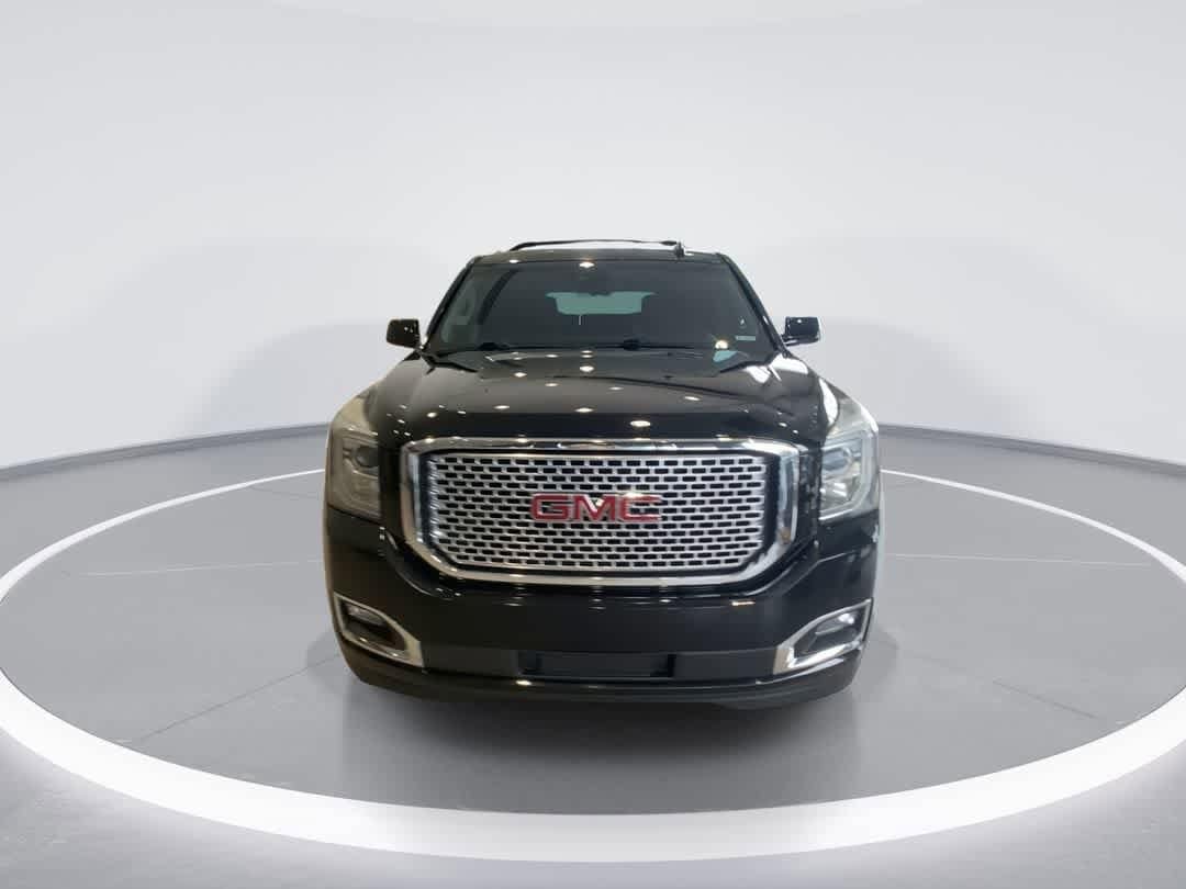 2016 GMC Yukon Denali 3