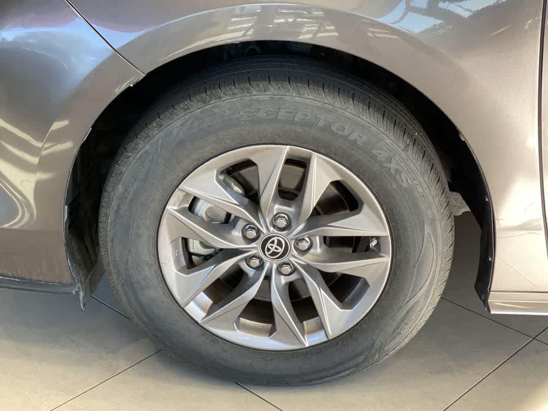 Thumbnail: 2024 Toyota Sienna - 12