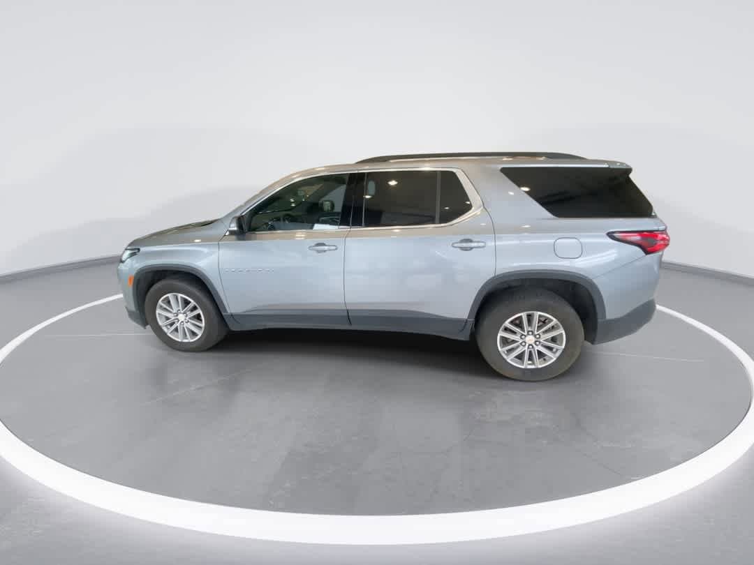 Thumbnail: 2023 Chevrolet Traverse - 5
