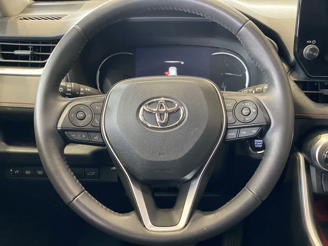 Thumbnail: 2024 Toyota RAV4 - 17