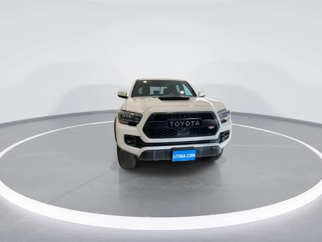 Thumbnail: 2020 Toyota Tacoma - 3