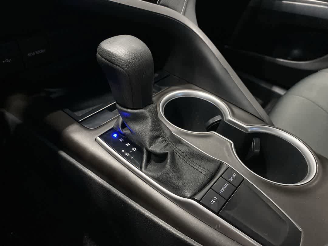 Thumbnail: 2022 Toyota Camry - 20