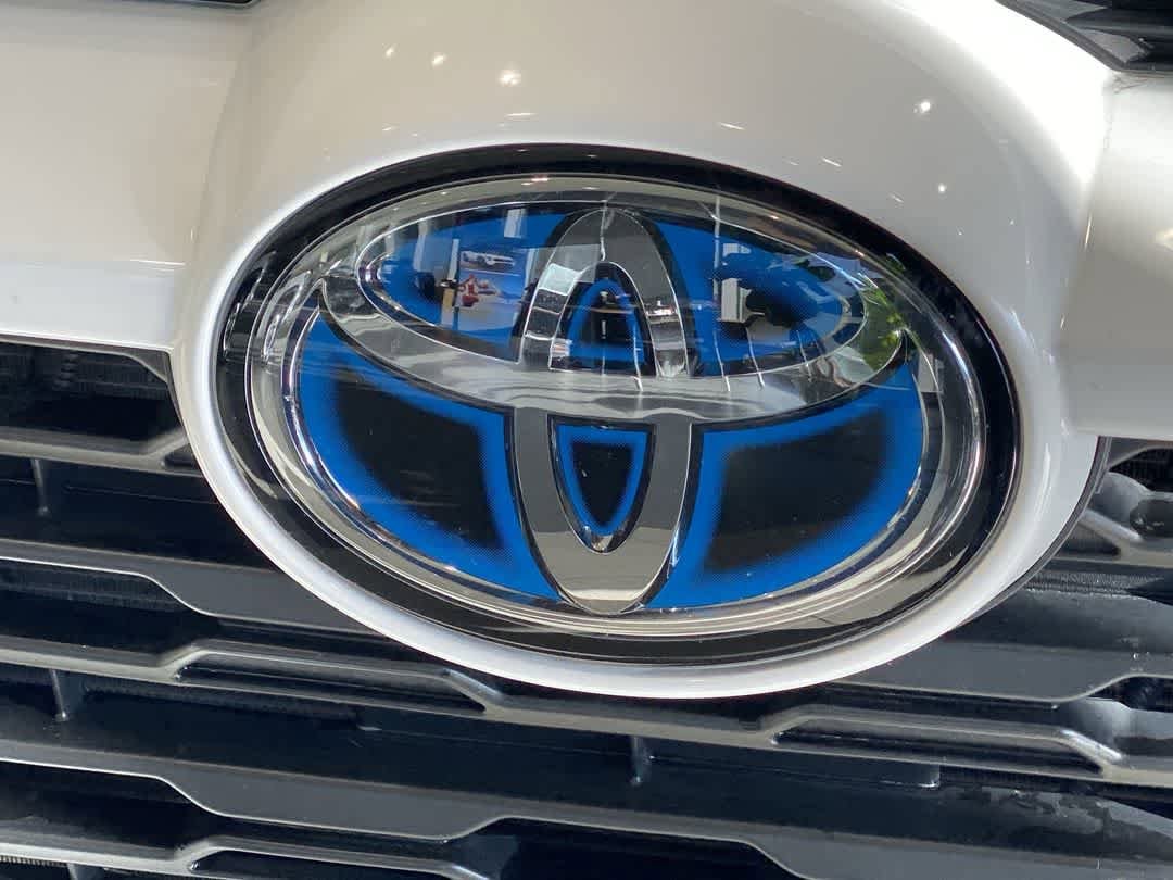 Thumbnail: 2024 Toyota RAV4 - 10