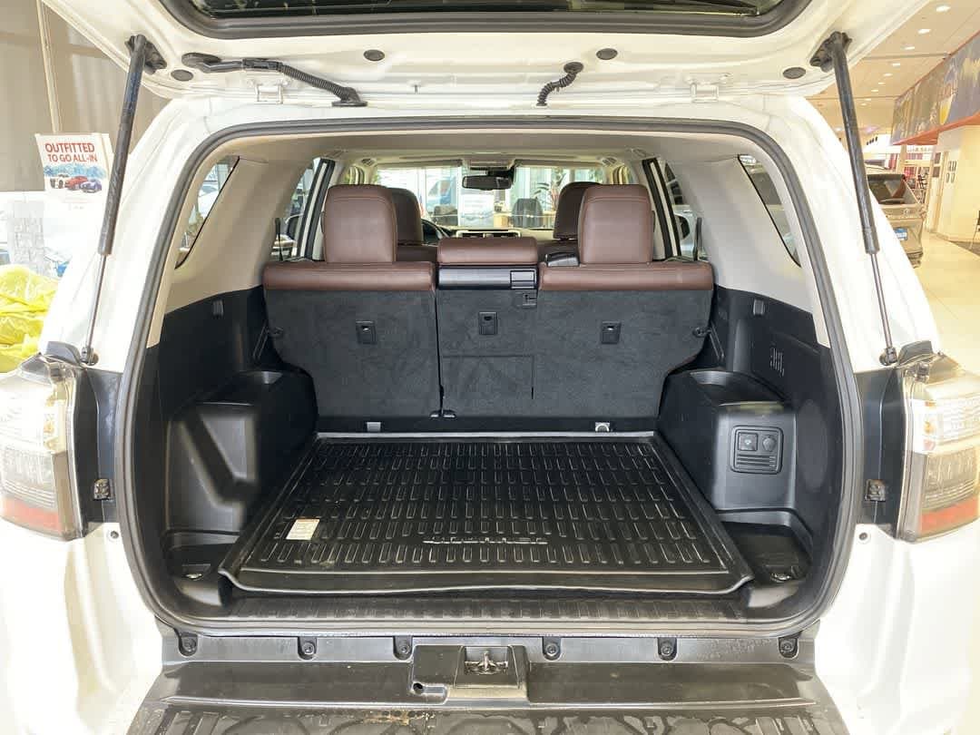 Thumbnail: 2021 Toyota 4Runner - 24