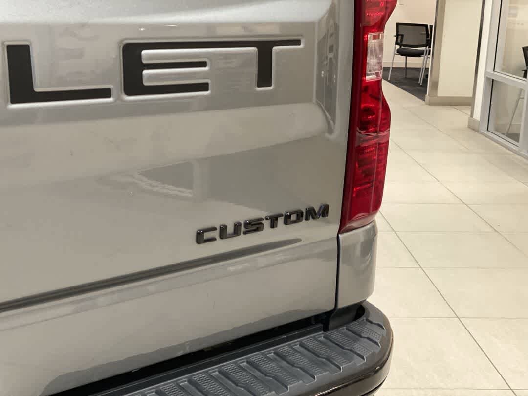 Thumbnail: 2024 Chevrolet Silverado 1500 - 12