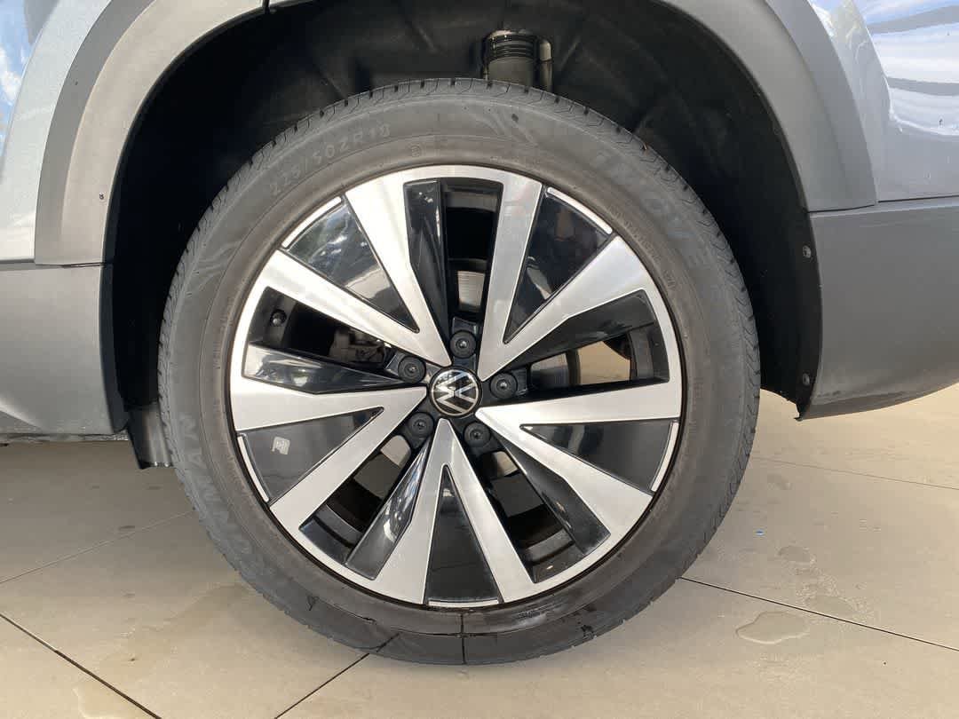 Thumbnail: 2022 Volkswagen Taos - 12