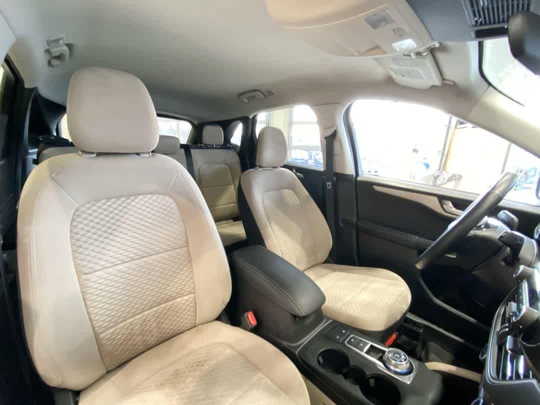 Thumbnail: 2021 Ford Escape - 27