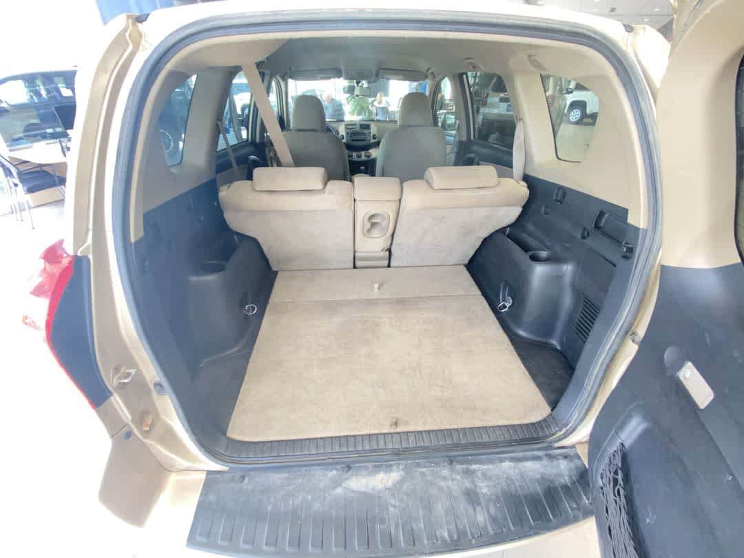 2009 Toyota RAV4 Base 23