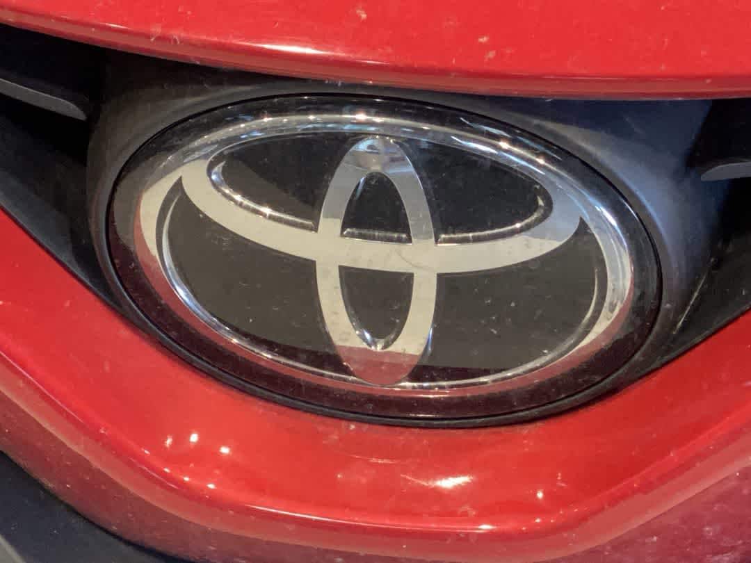 Thumbnail: 2023 Toyota Camry - 10