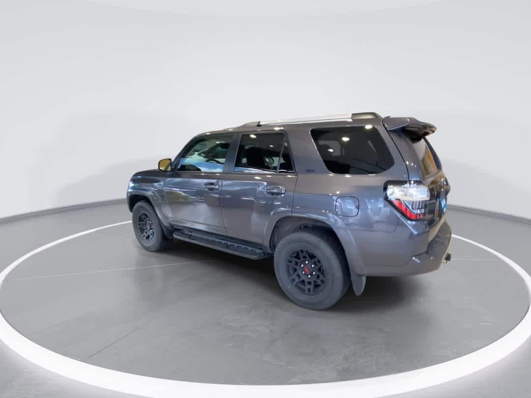 Thumbnail: 2023 Toyota 4Runner - 6