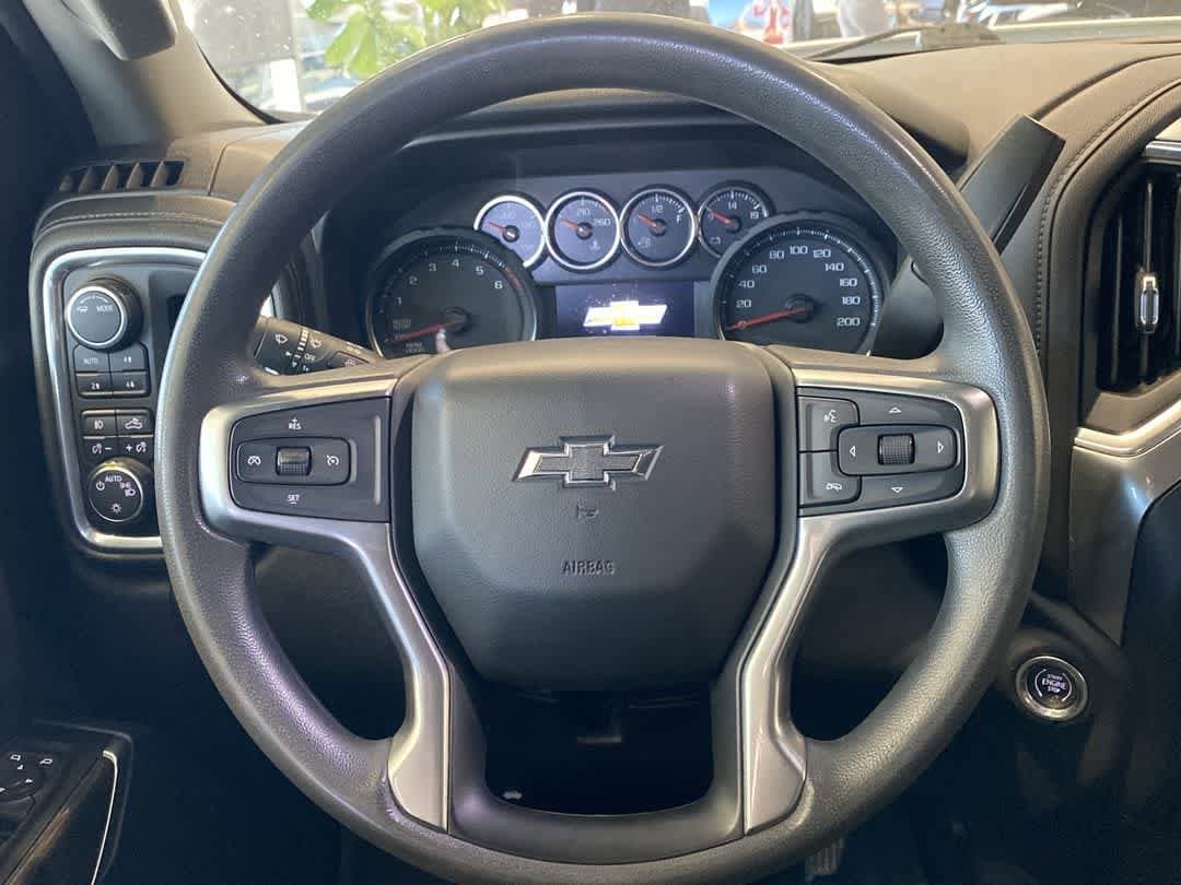 Thumbnail: 2020 Chevrolet Silverado 1500 - 17