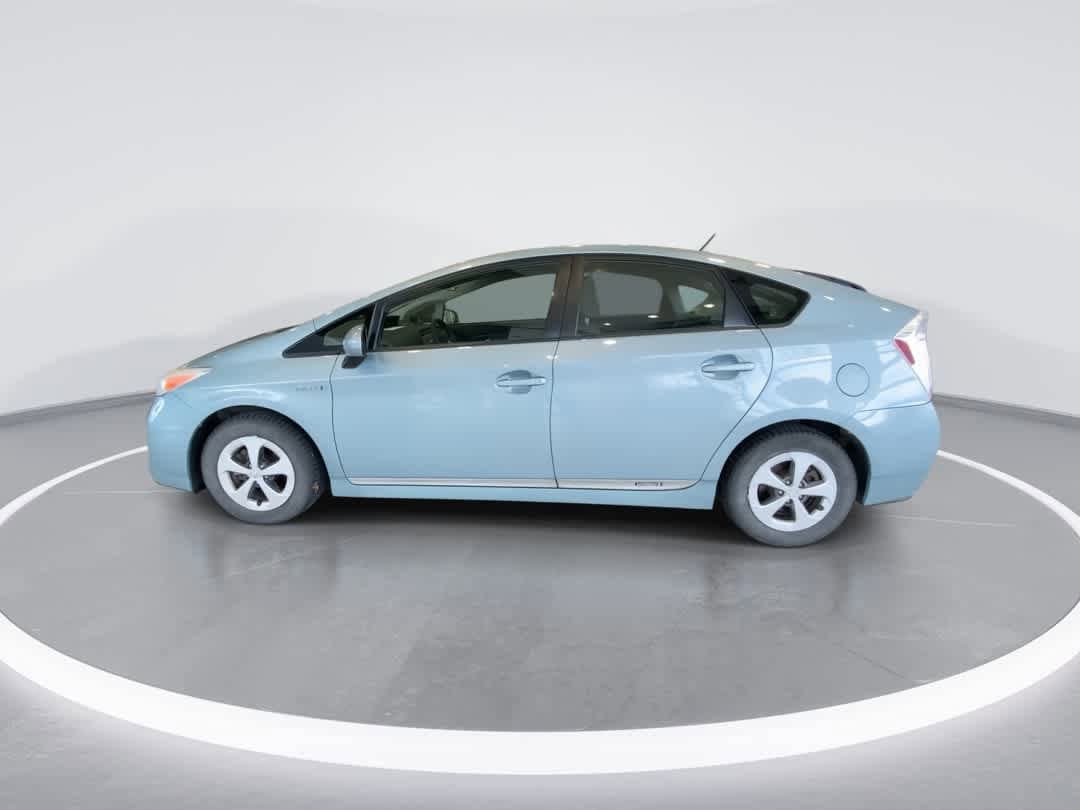 Thumbnail: 2013 Toyota Prius - 5