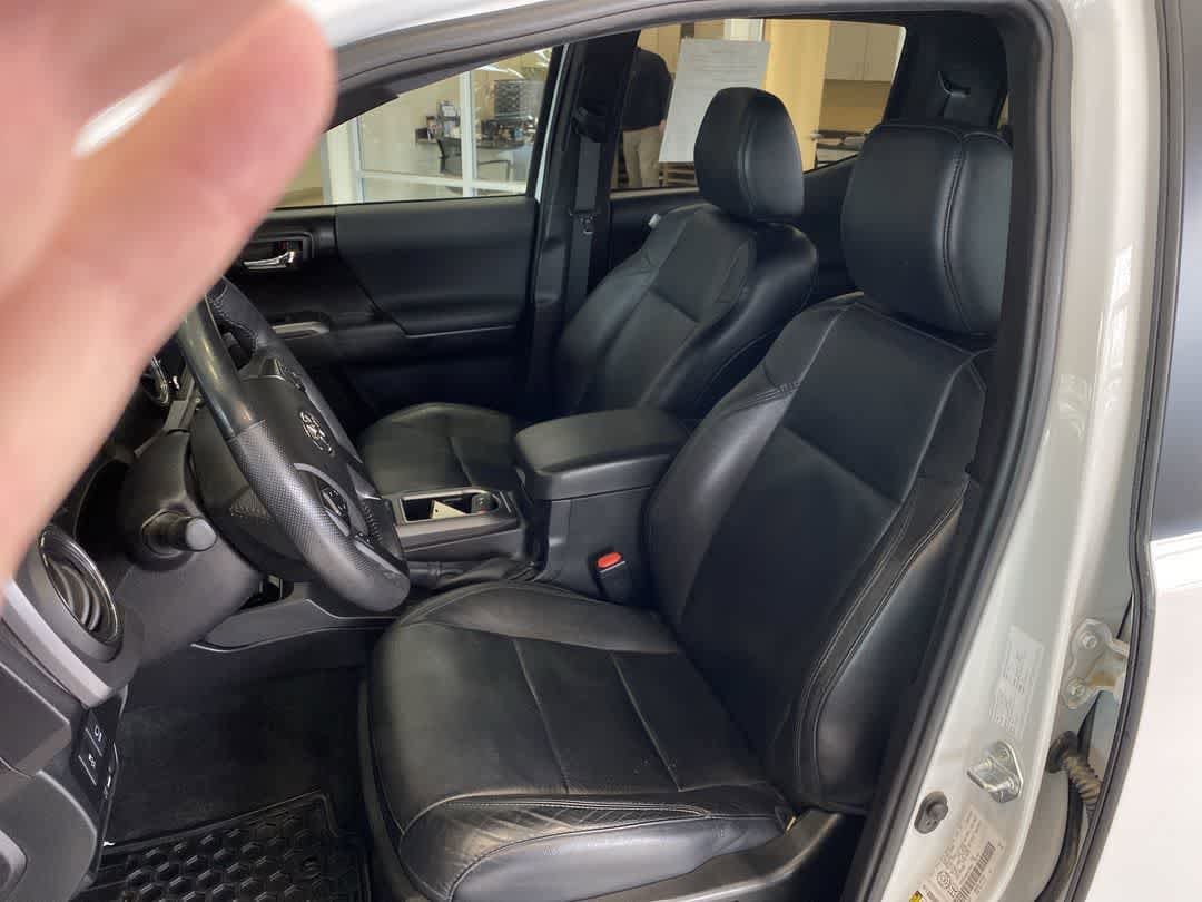 Thumbnail: 2021 Toyota Tacoma - 22