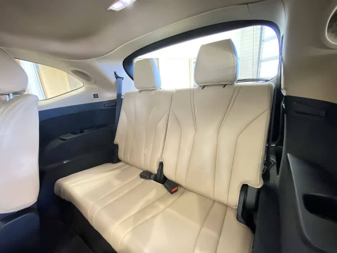 Thumbnail: 2022 Acura MDX - 26