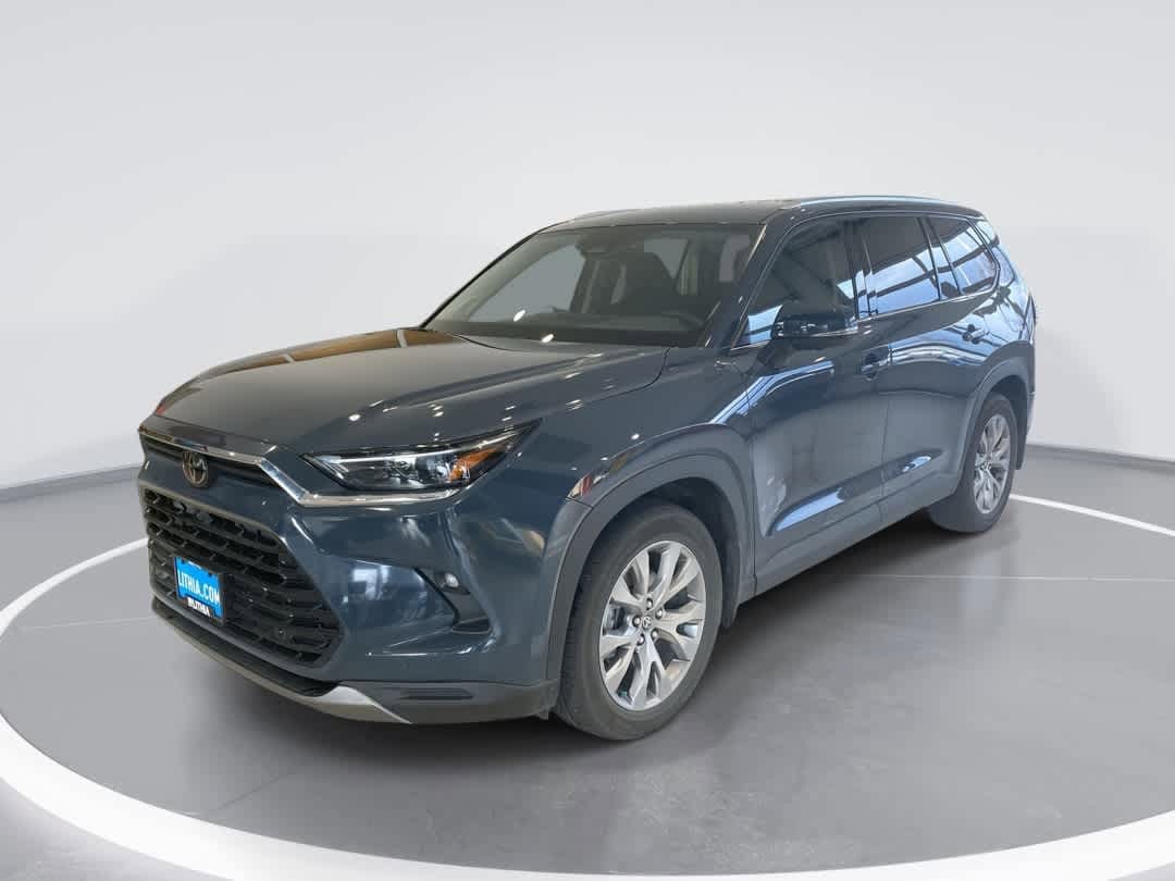 2025 Toyota Grand Highlander Limited's photo