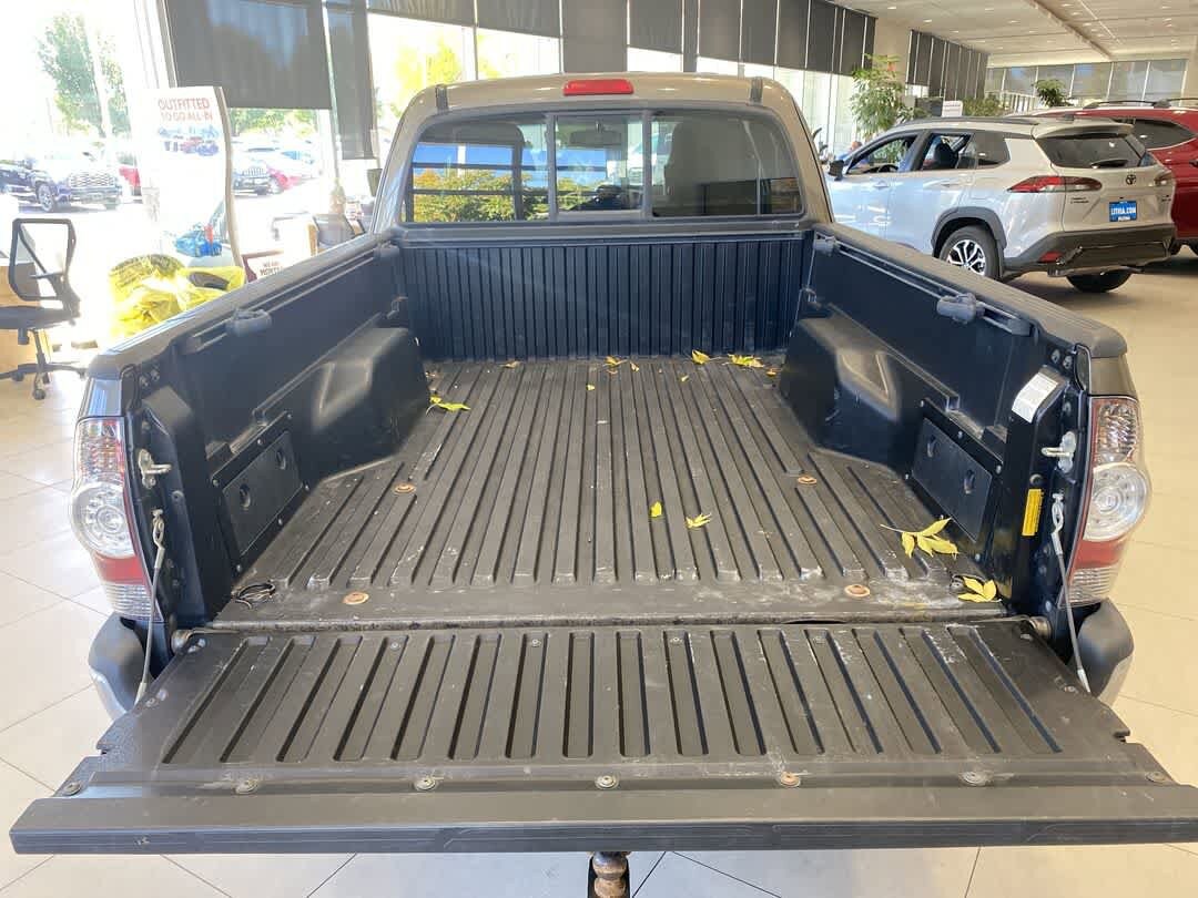 Thumbnail: 2013 Toyota Tacoma - 24