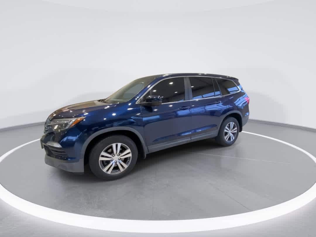 Thumbnail: 2016 Honda Pilot - 4