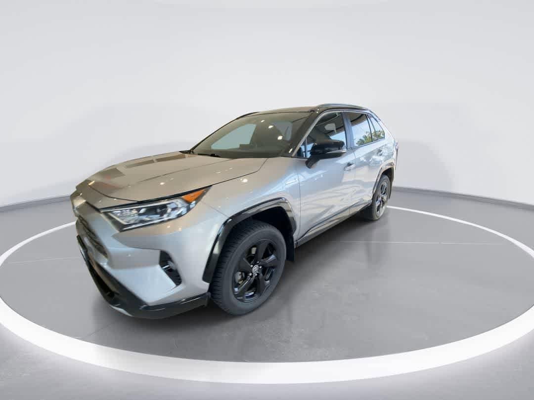 Thumbnail: 2021 Toyota RAV4 - 4
