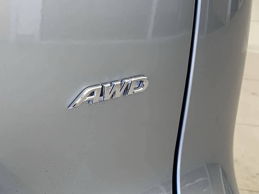 Thumbnail: 2026 Toyota Corolla Cross - 12