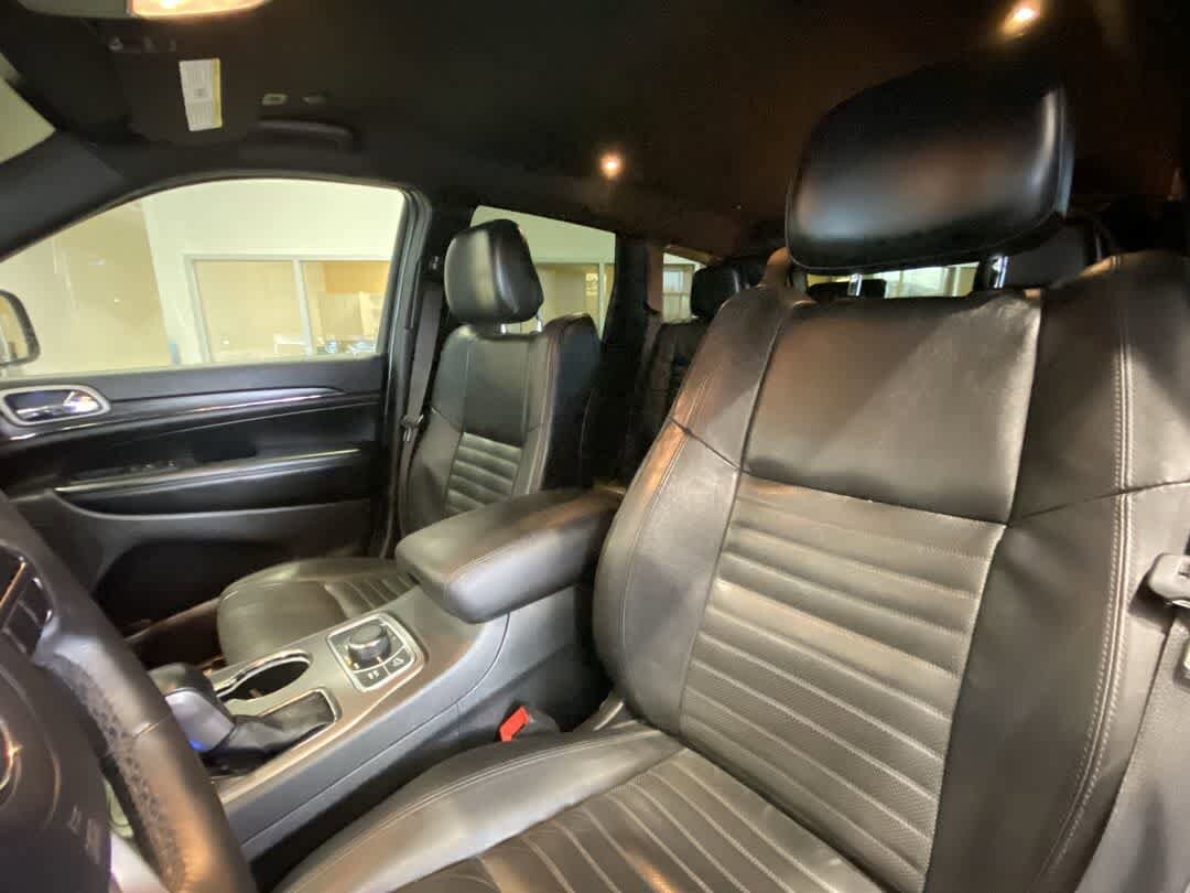 Thumbnail: 2019 Jeep Grand Cherokee - 14