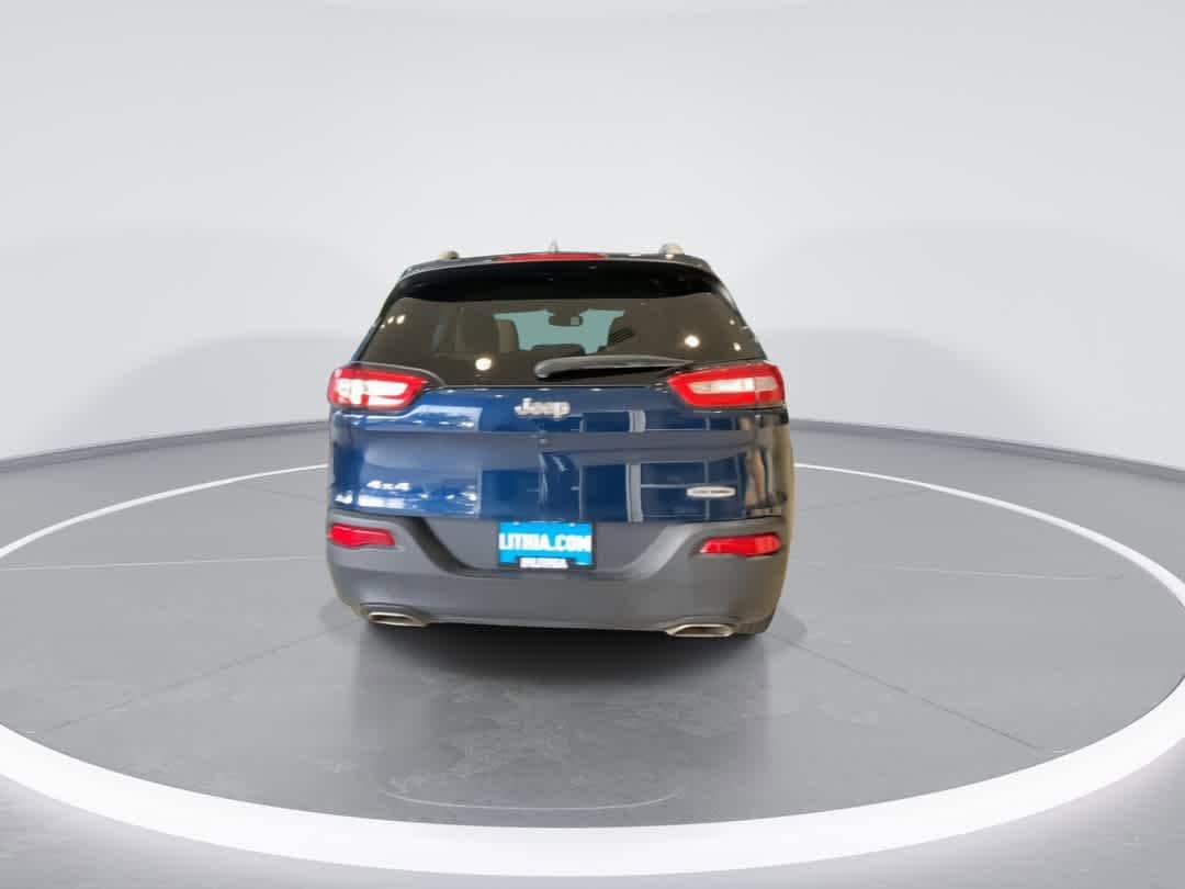Thumbnail: 2018 Jeep Cherokee - 7