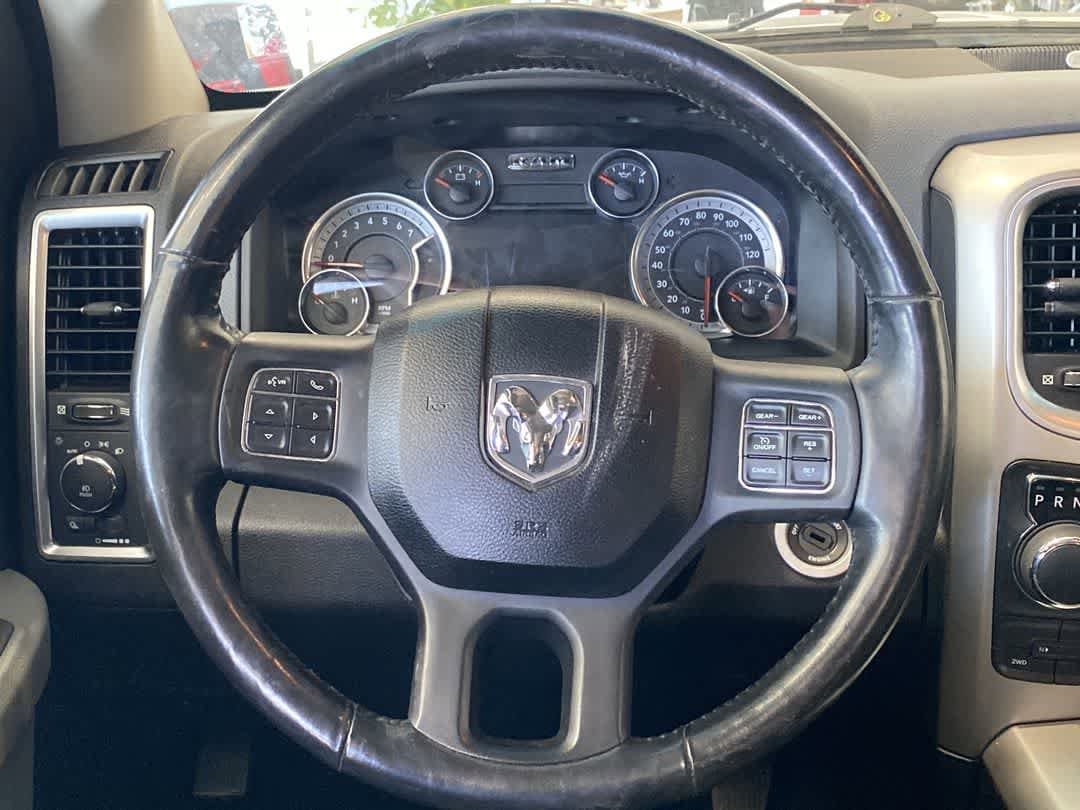 Thumbnail: 2019 RAM 1500 Classic - 17