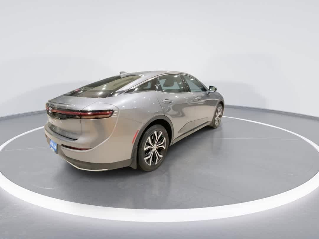 Thumbnail: 2023 Toyota Crown - 8