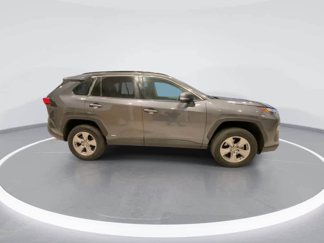 Thumbnail: 2025 Toyota RAV4 - 9