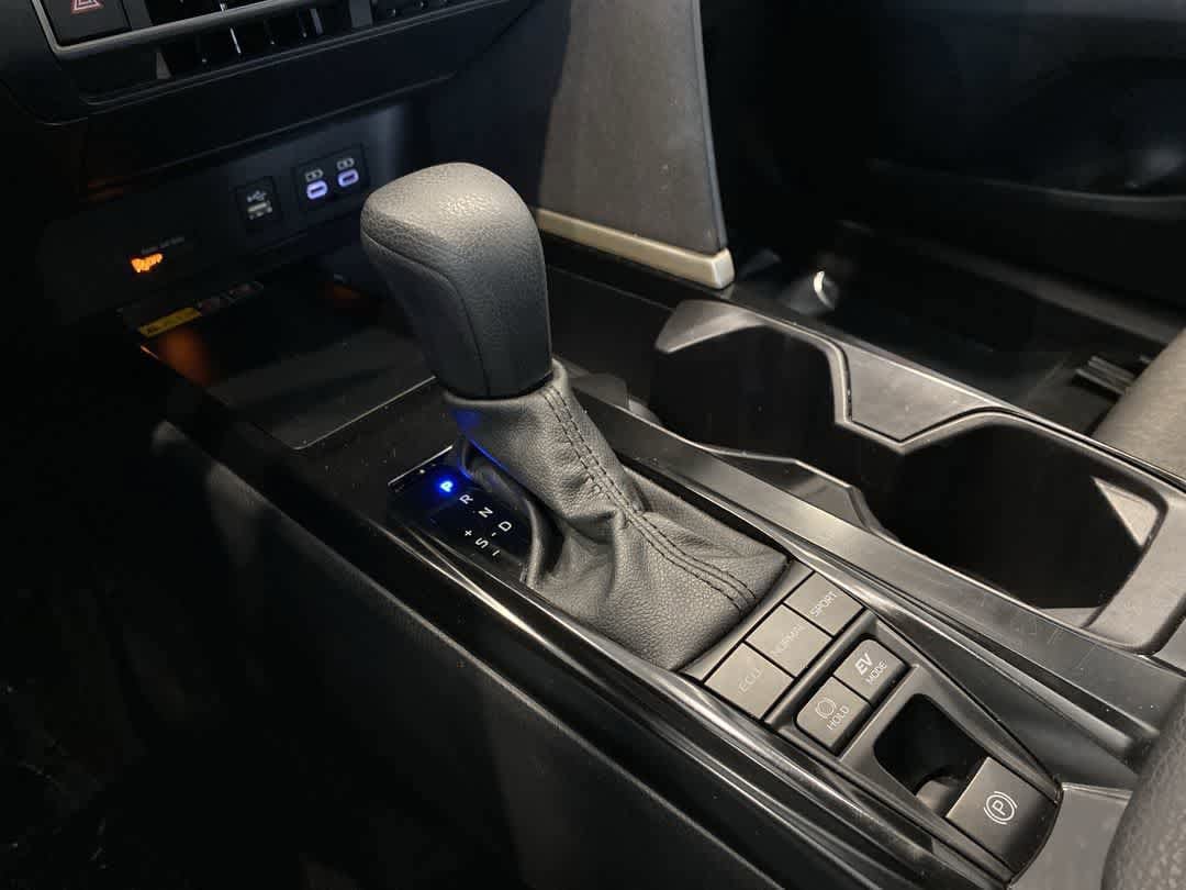 Thumbnail: 2025 Toyota Camry - 19