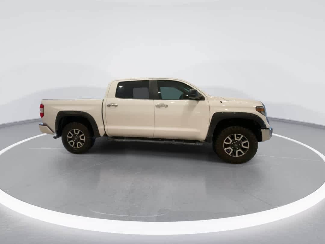 Thumbnail: 2019 Toyota Tundra - 9