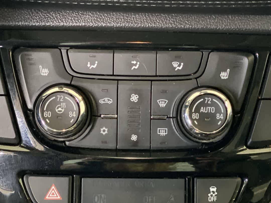 Thumbnail: 2019 Buick Encore - 20