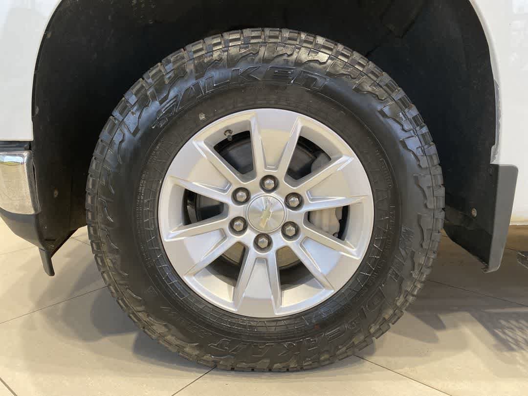 Thumbnail: 2019 Chevrolet Silverado 1500 - 11