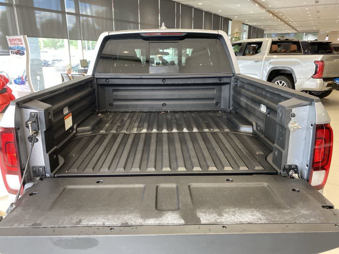 Thumbnail: 2019 Honda Ridgeline - 25