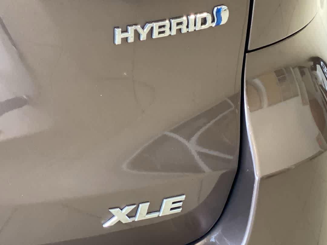 Thumbnail: 2019 Toyota Highlander - 12