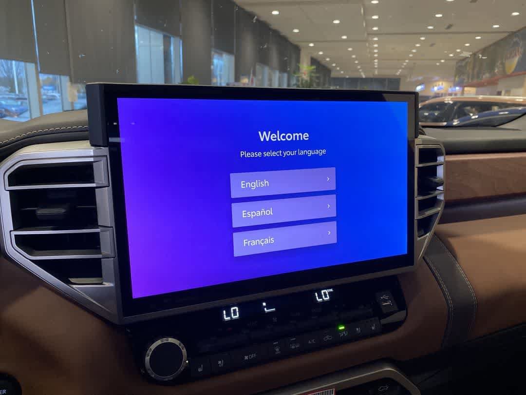 Thumbnail: 2025 Toyota Tundra - 16