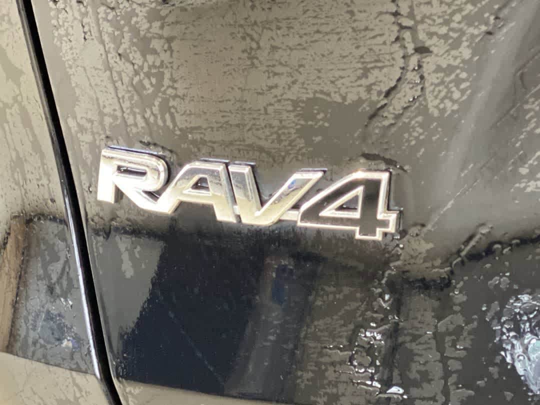 Thumbnail: 2024 Toyota RAV4 - 12