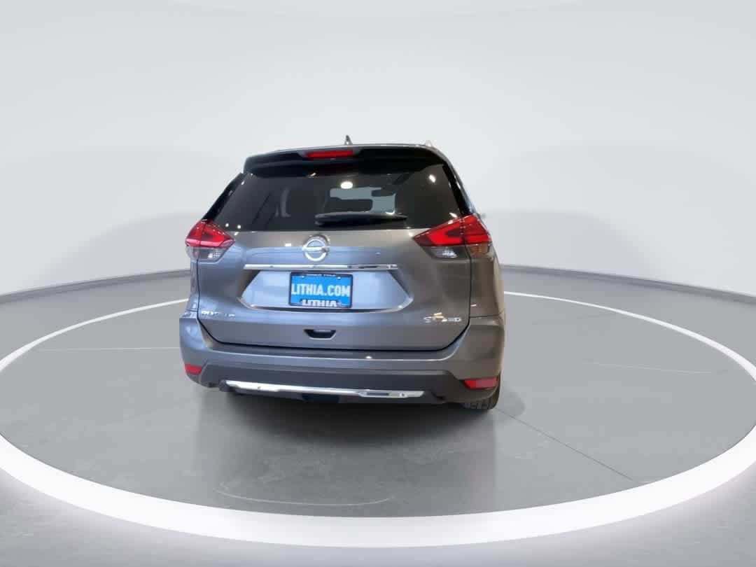 Thumbnail: 2017 Nissan Rogue - 7