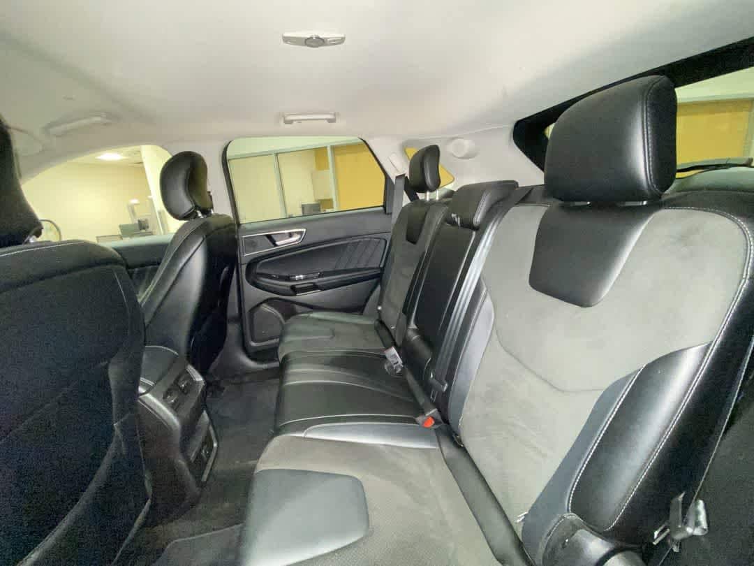 Thumbnail: 2017 Ford Edge - 23