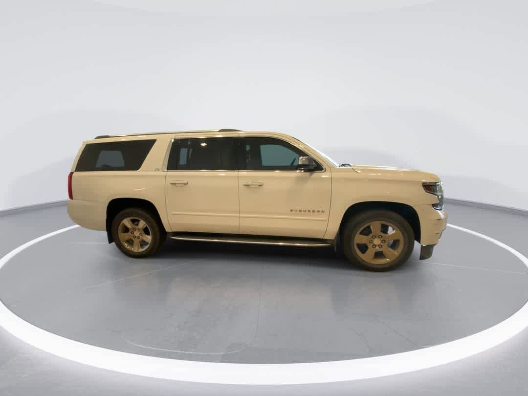 Thumbnail: 2015 Chevrolet Suburban - 9