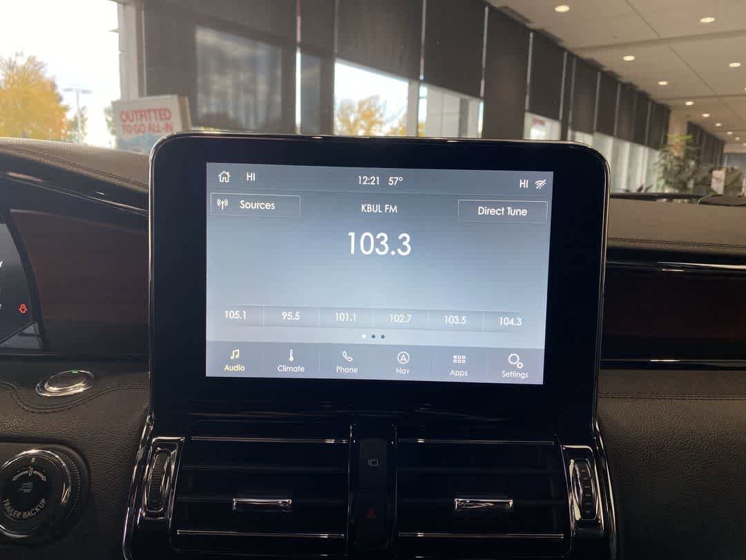 Thumbnail: 2020 Lincoln Navigator - 18