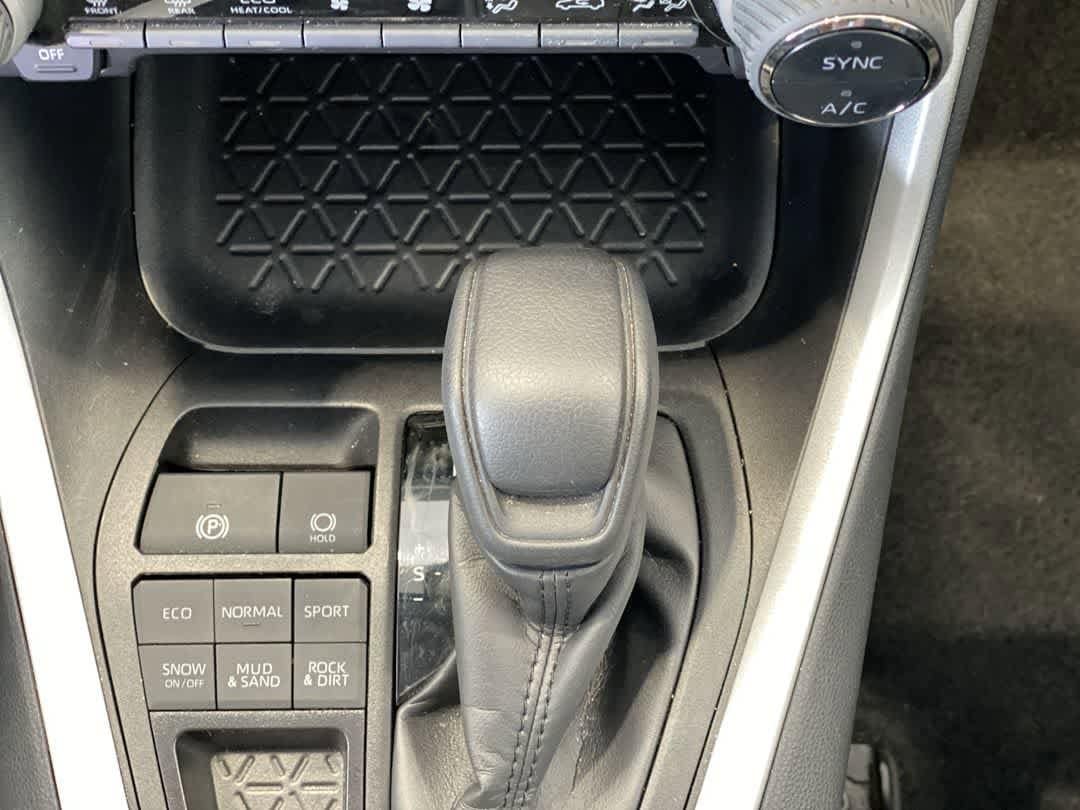 Thumbnail: 2025 Toyota RAV4 - 22