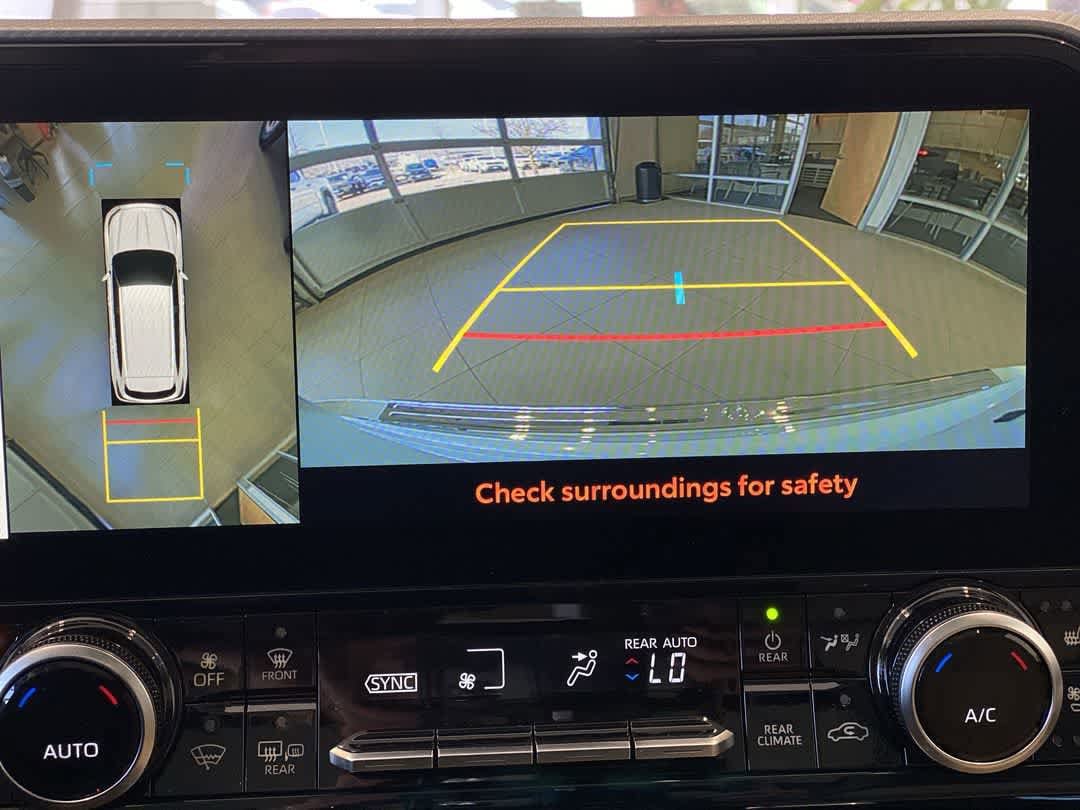 Thumbnail: 2024 Toyota Highlander - 20