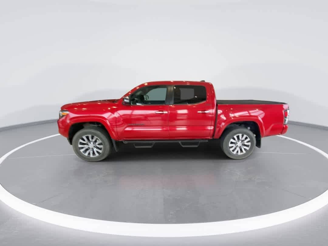 Thumbnail: 2022 Toyota Tacoma - 5