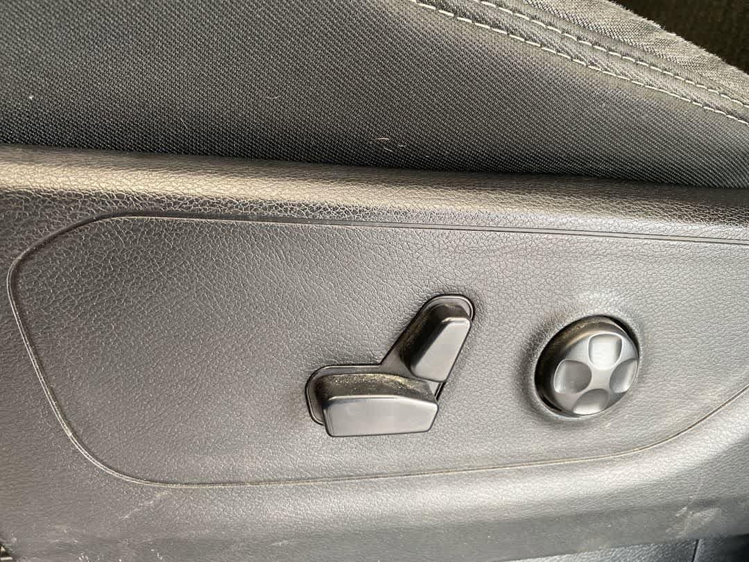 Thumbnail: 2019 RAM 1500 - 15