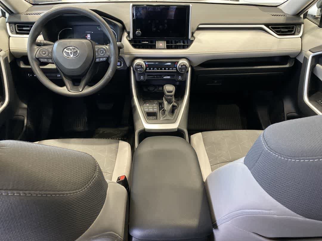 Thumbnail: 2025 Toyota RAV4 - 20