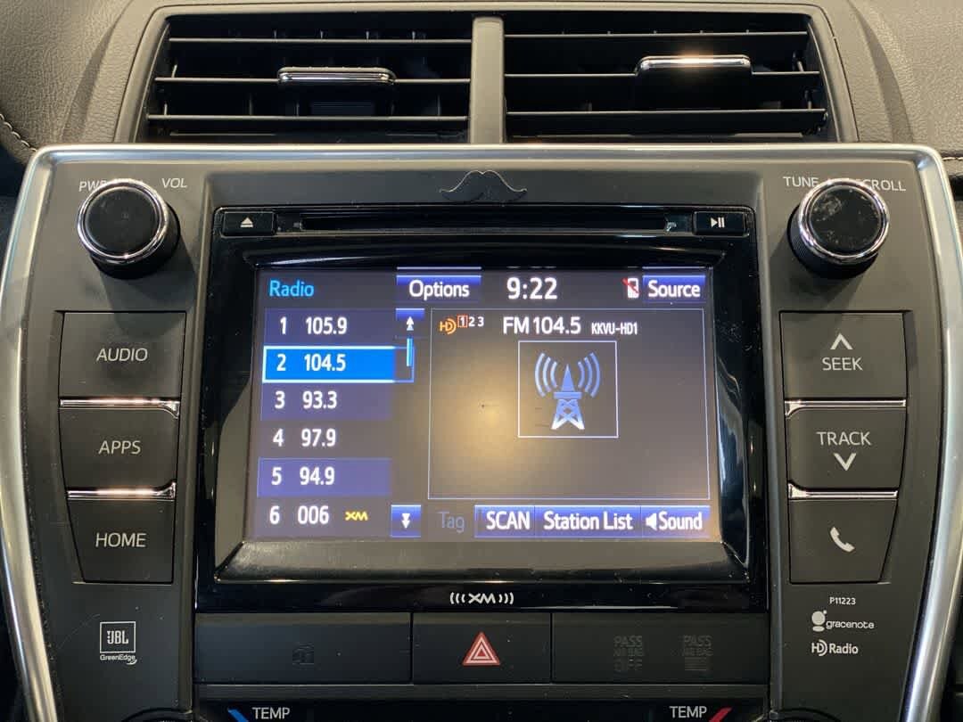 Thumbnail: 2017 Toyota Camry - 19