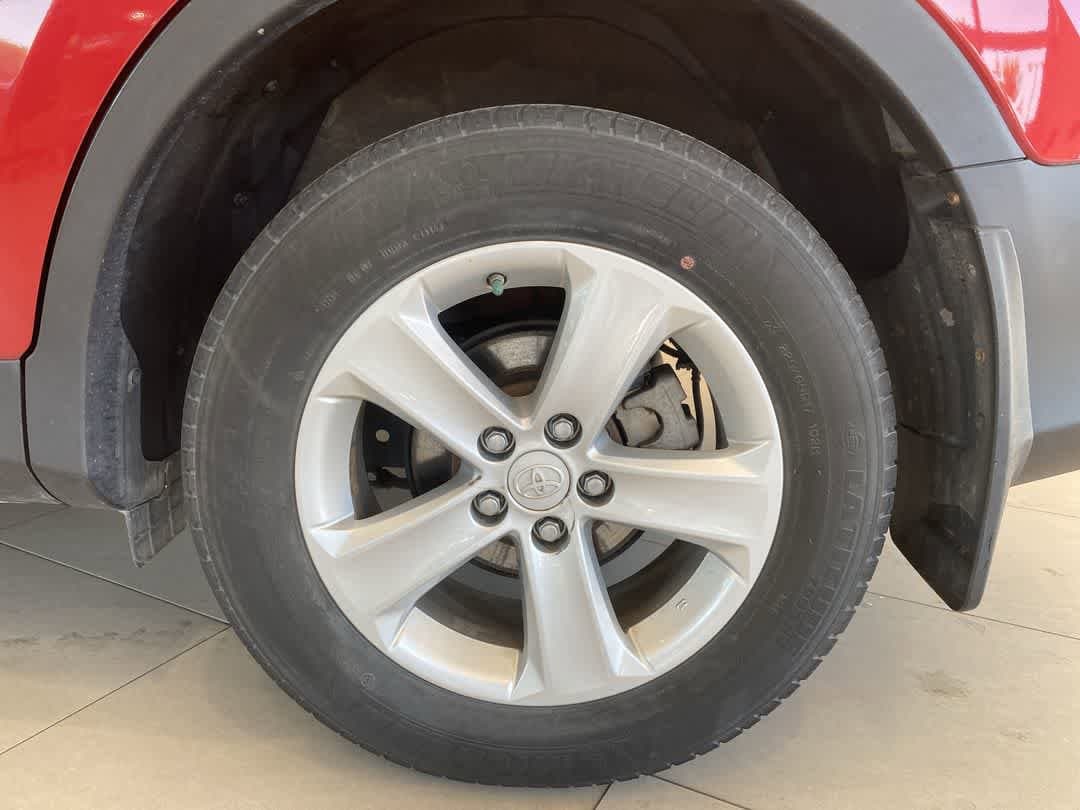 Thumbnail: 2014 Toyota RAV4 - 12