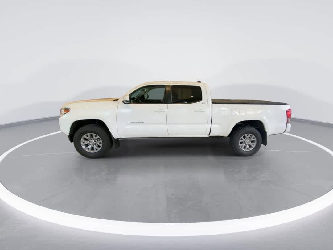 Thumbnail: 2019 Toyota Tacoma - 5