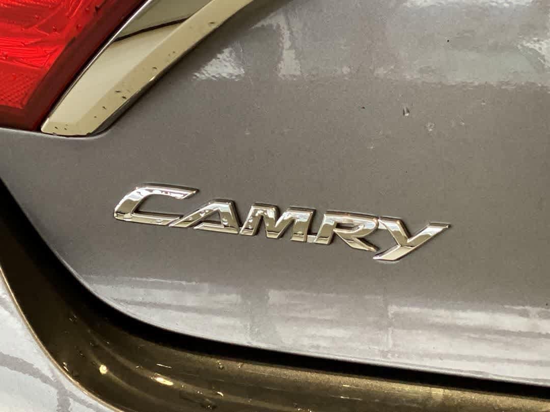 Thumbnail: 2017 Toyota Camry - 11